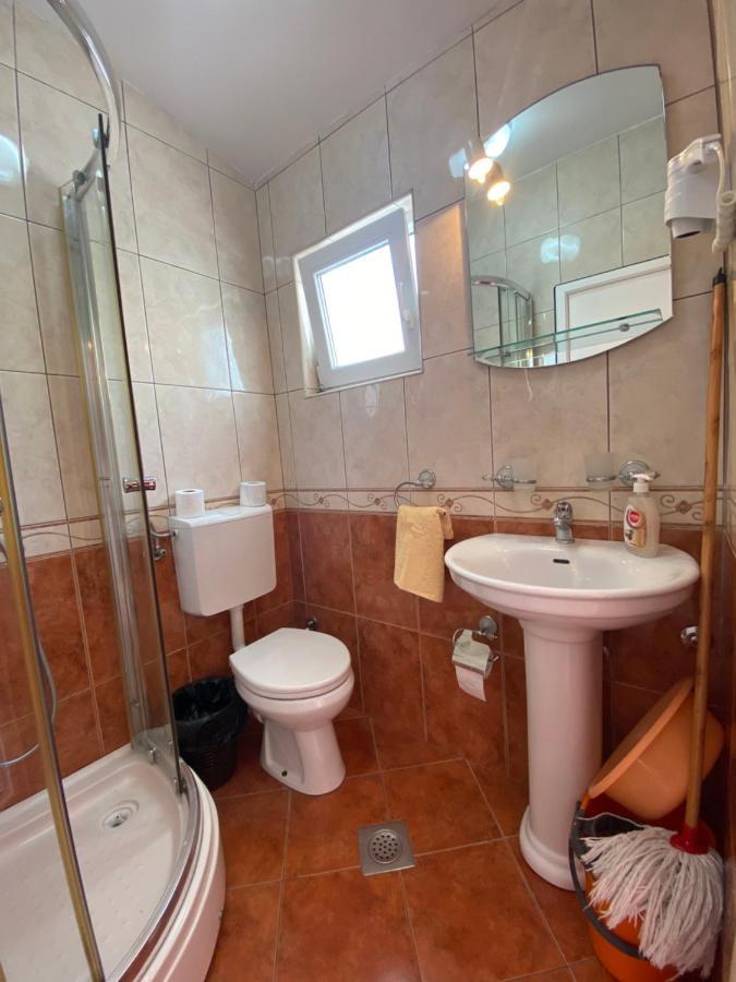 Apartmani Luksic Sutomore Luaran gambar