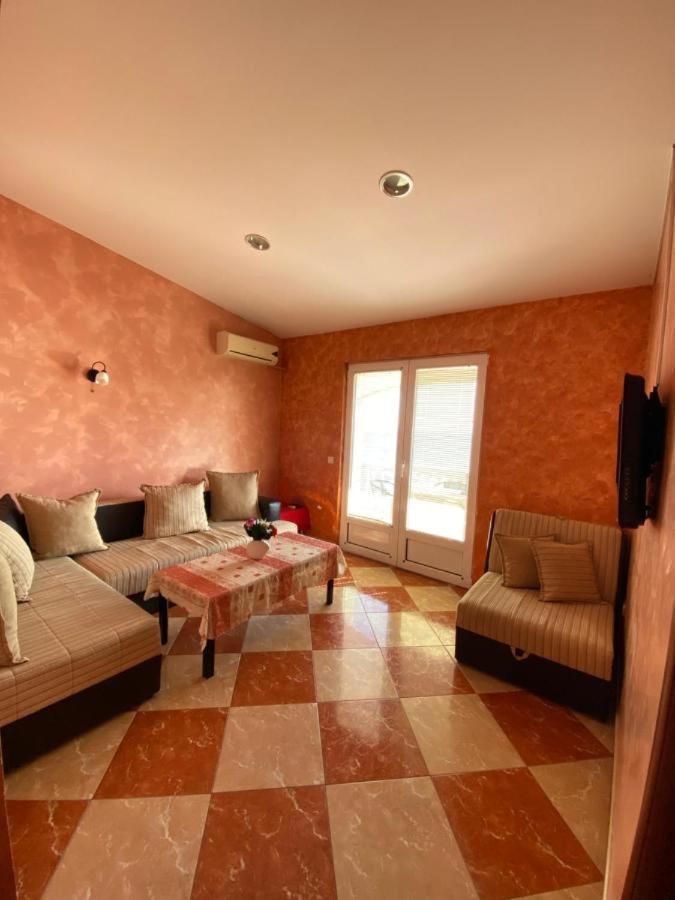 Apartmani Luksic Sutomore Luaran gambar
