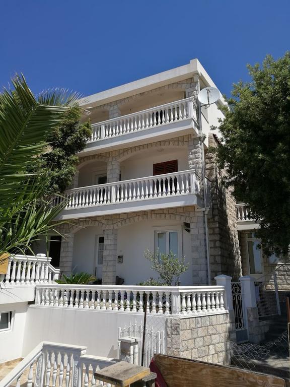 Apartmani Luksic Sutomore Luaran gambar